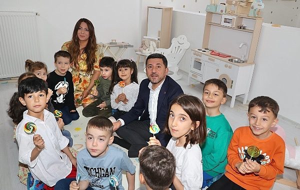 Nevşehir Belediye Başkanı Rasim Arı çocuklara özel kafe ve eğlence merkezinin açılışını yaptı – GÜNDEM