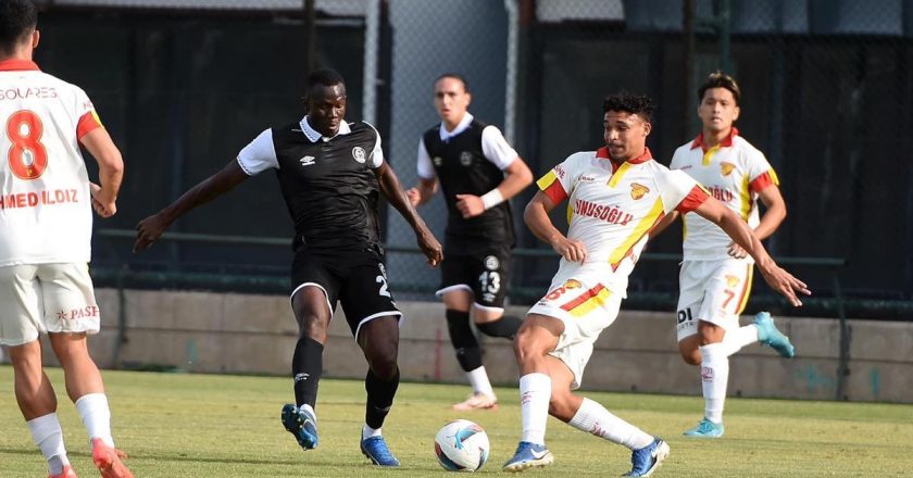 Hazırlık maçında Göztepe, Manisa FK'yı 3-2 mağlup etti