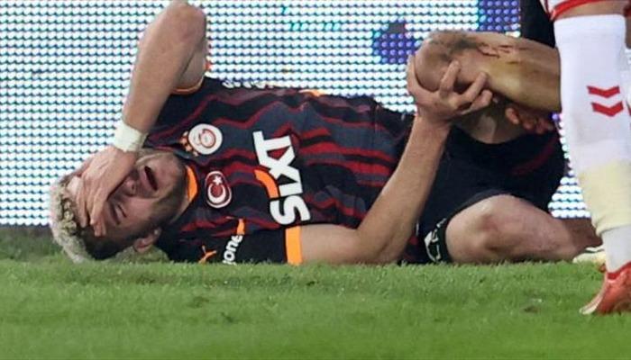 Manaj’ın müdahalesi nedeniyle oyuna devam edemedi! Galatasaray’ın yıldızı Barış’ın kulüp doktoru Alper Yılmaz’dan resmi açıklama geldi.