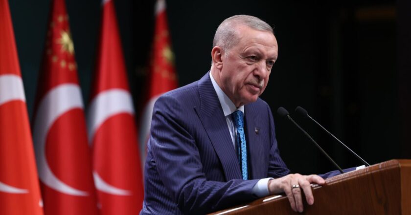 “Bir an için depremden etkilenen bölgelerimize bile ellerimizi almadık”