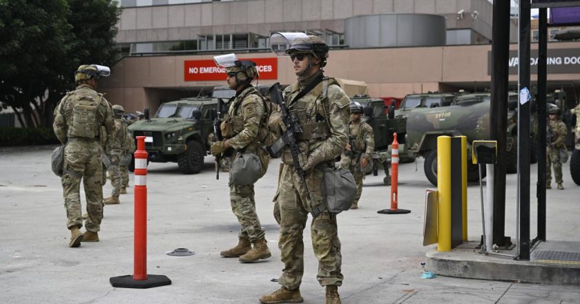 ABD’de Ulusal Muhafız birlikleri, sınır protestolarını bastırma göreviyle Los Angeles’ta