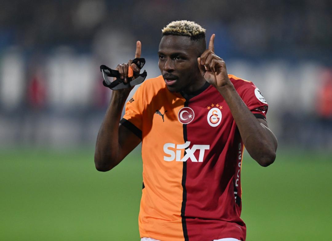 Direndi ve bir efsane oldu! Victor Osimhen, Galatasaray! Napoli'nin inatçılığına yıkılmaz inatçı olarak adlandırıldı ve anlaşmaya varıldı! Türk futbolu geçecek ... 2