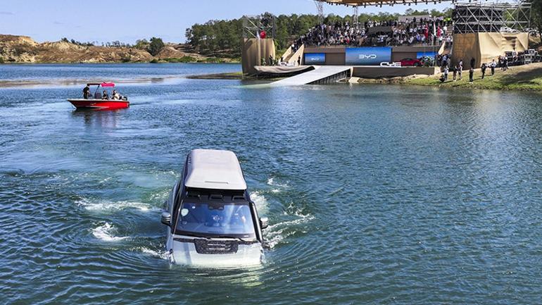 Yeni BYD aracı, Türkiye'deki Türkiye'de ilk kez sudan çıktı ...
