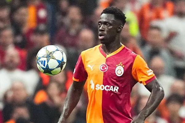 Galatasaray’a Trabzonspor maçı öncesi Davinson Sanchez’den kötü haber