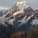 Yeni Zelanda’nın en yüksek zirvesi Aoraki’de iki dağcı ölü bulundu