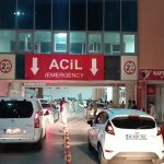 Babasını katledip eve kapandı