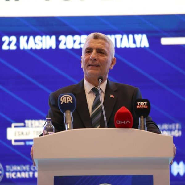 Ticaret Bakanı Ömer Bolat: “Esnafa verilen kredi miktarı 148 milyar liraya çıktı”