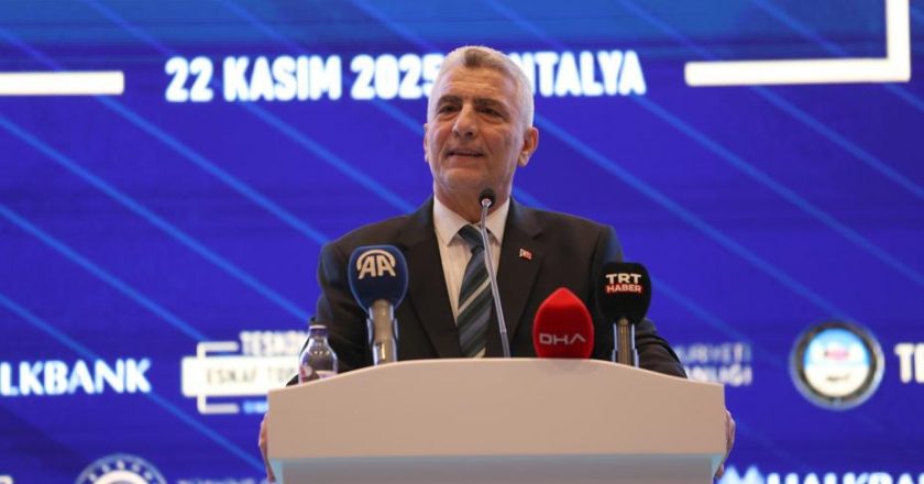 Ticaret Bakanı Ömer Bolat: “Esnafa verilen kredi miktarı 148 milyar liraya çıktı”