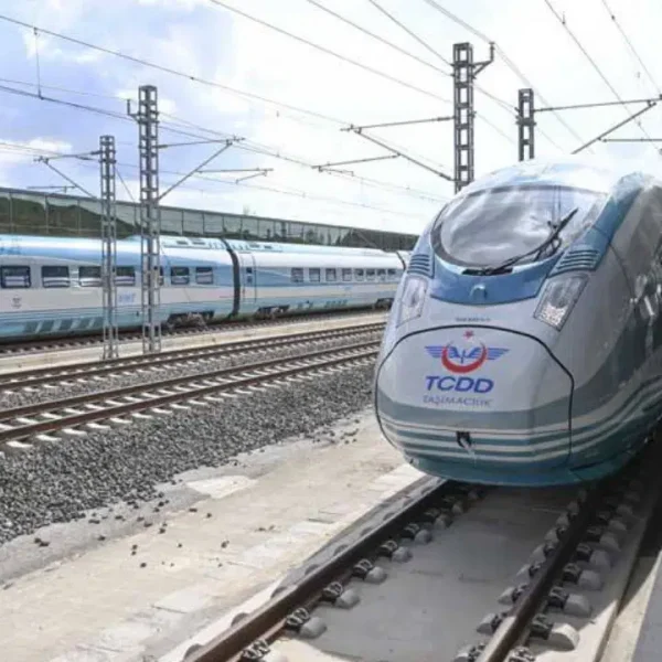 Birleşik Taşımacılık Çalışanları Sendikası, DHMİ’de grev yapma kararı aldı: İşçiler ayrımcılığa karşı!