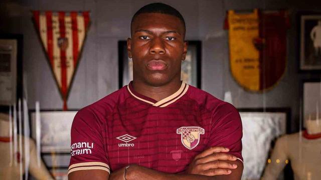 Göztepe, transfer dönemine hızlı başladı