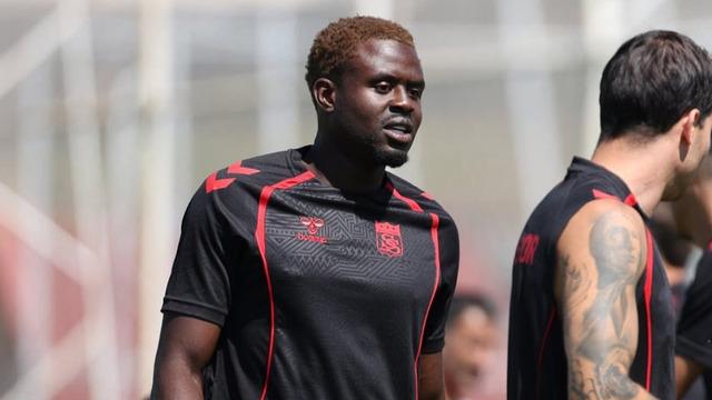 Sivasspor, Kimpioka ile yolları ayırdı
